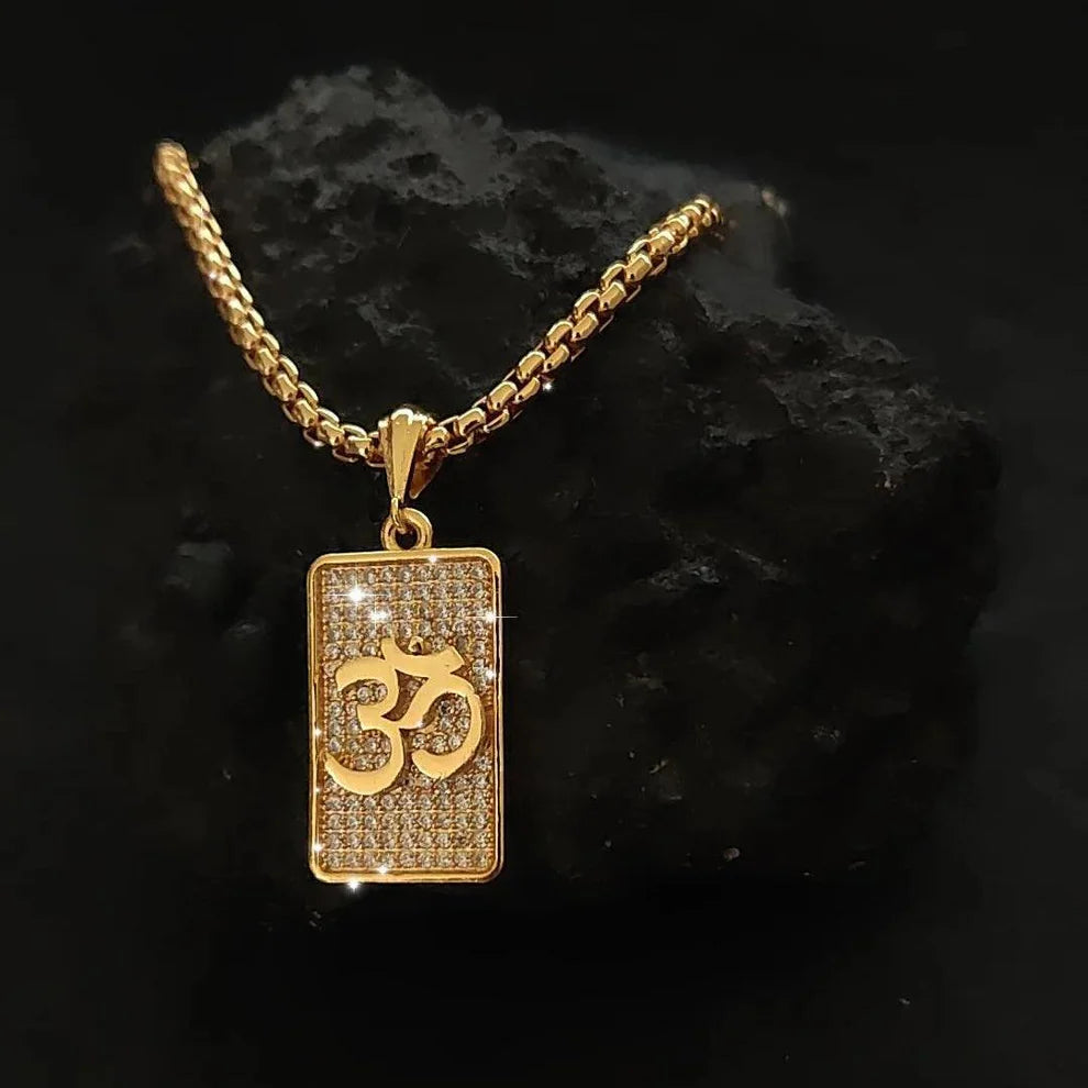 Omkara Diamond studded Gold Pendant